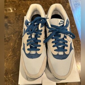 Custom made Nike shoes women’s size 12.5 men’s size 11